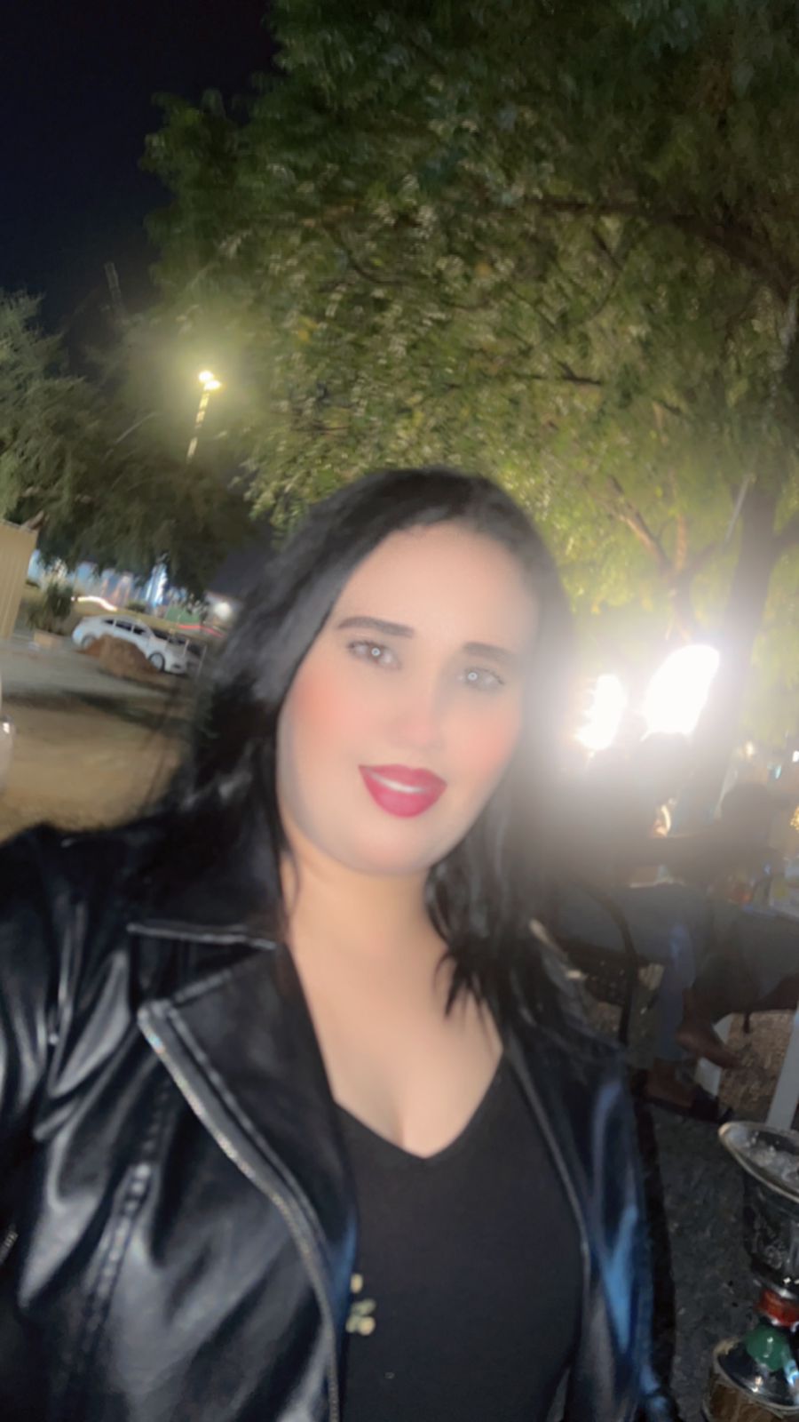 aisha sisha_Lp19i